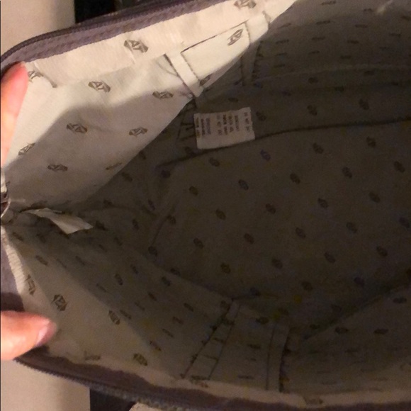 Sweet vintage gray American Tourister travel tote - Picture 7 of 13